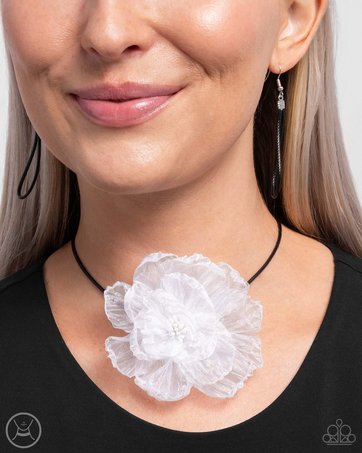 Paparazzi French Facade - White Flower Choker Necklace