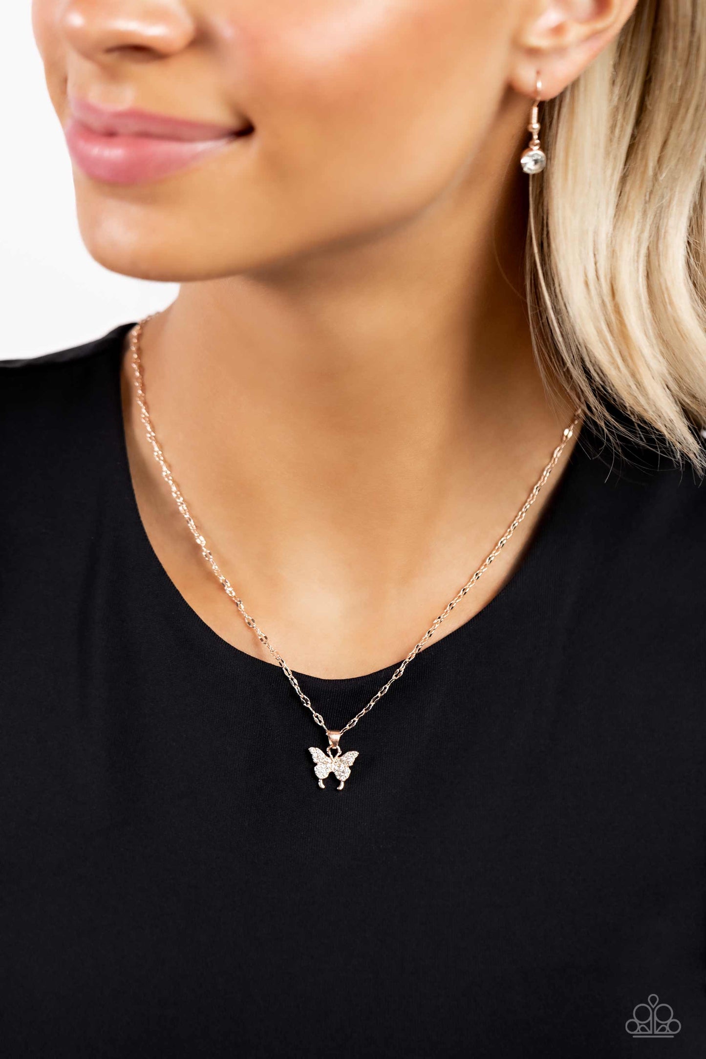 Paparazzi High-Flying Hangout - Rose Gold Necklace