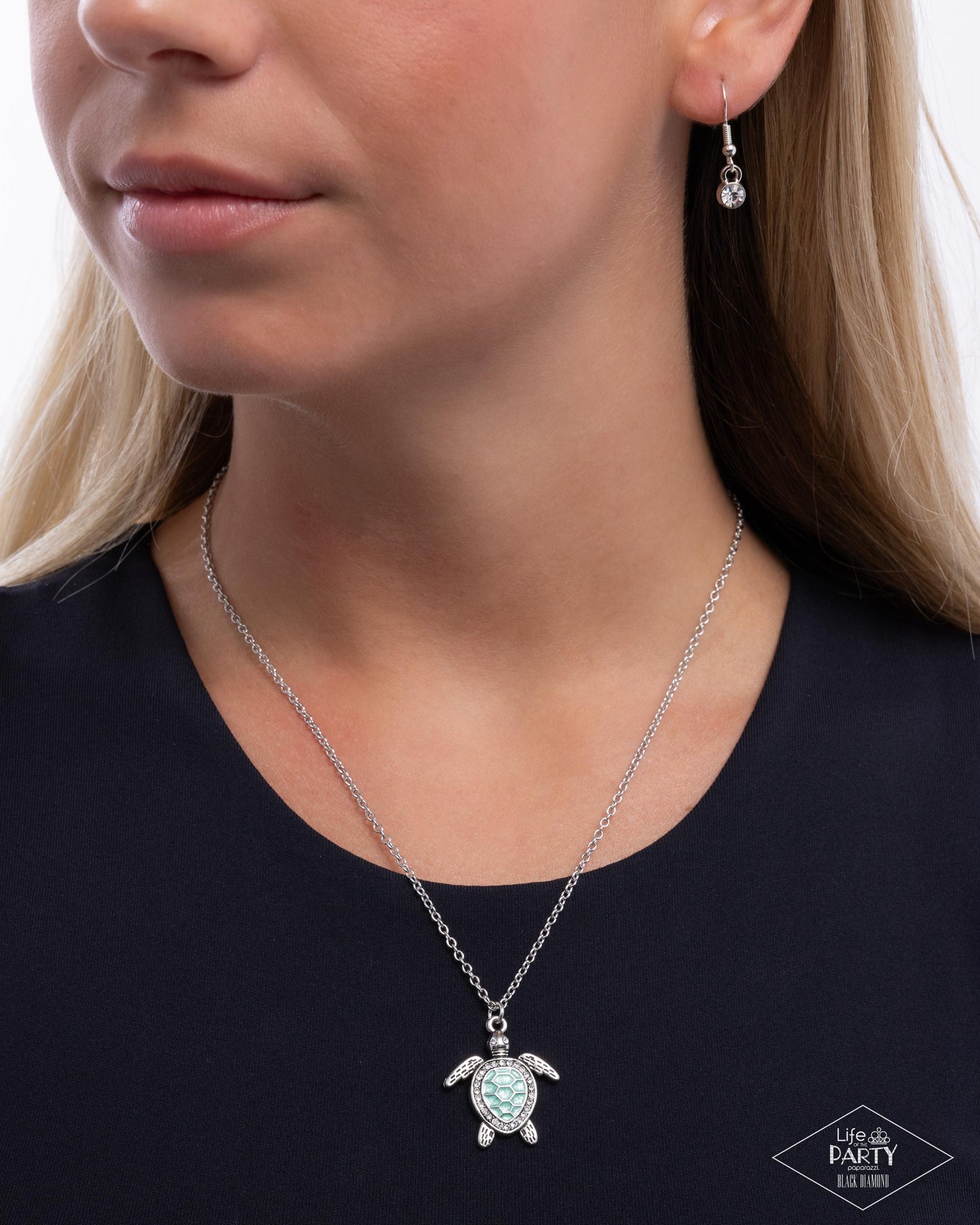 Paparazzi Turtle Tourist - Green Necklace