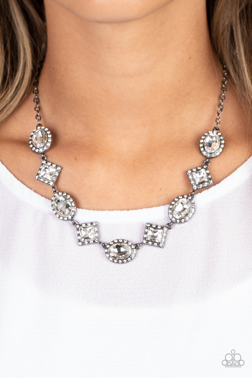 Paparazzi Diamond Of The Season - Black Necklace