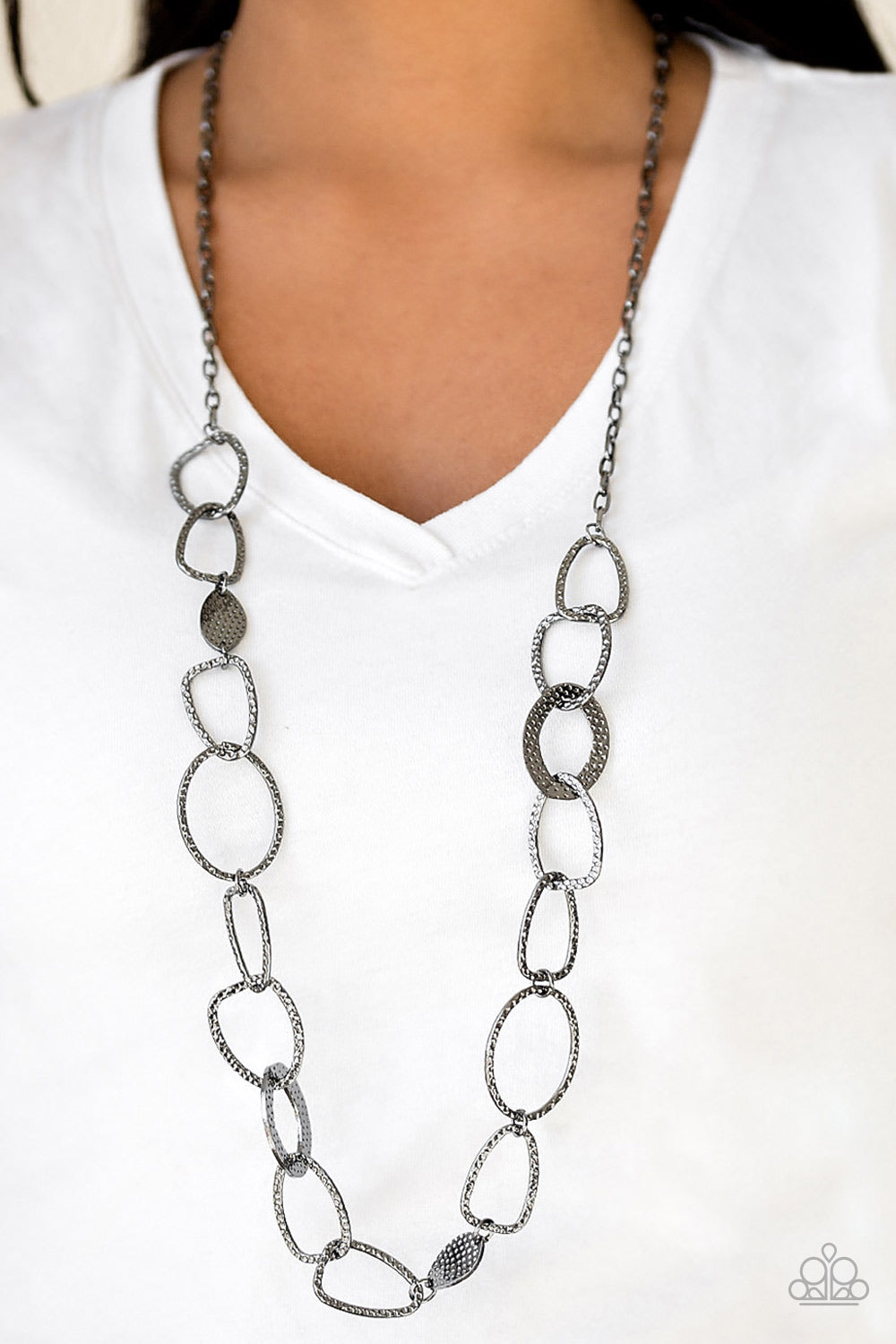 Paparazzi Metro Nouveau - Black Necklace