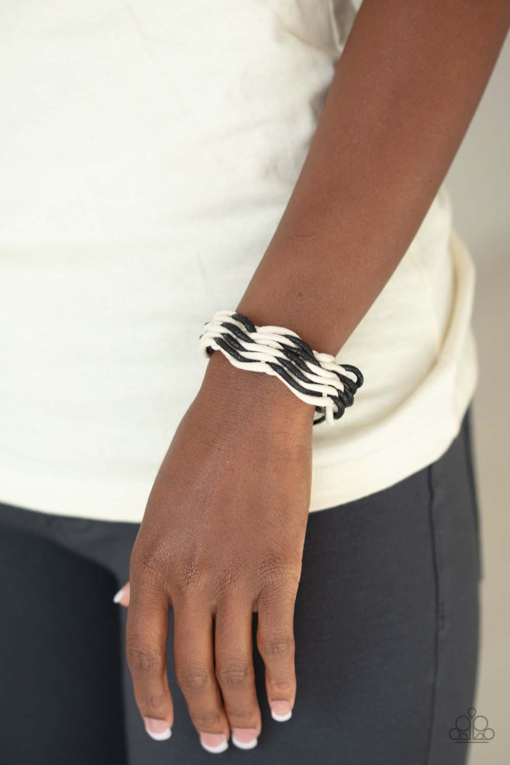 Paparazzi WEAVE High and Dry - Black Urban Bracelet