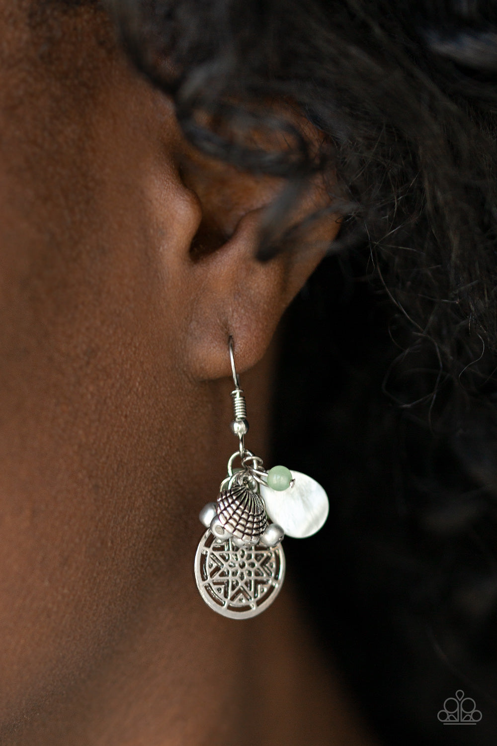 Paparazzi Ocean Oracle - Green Earrings