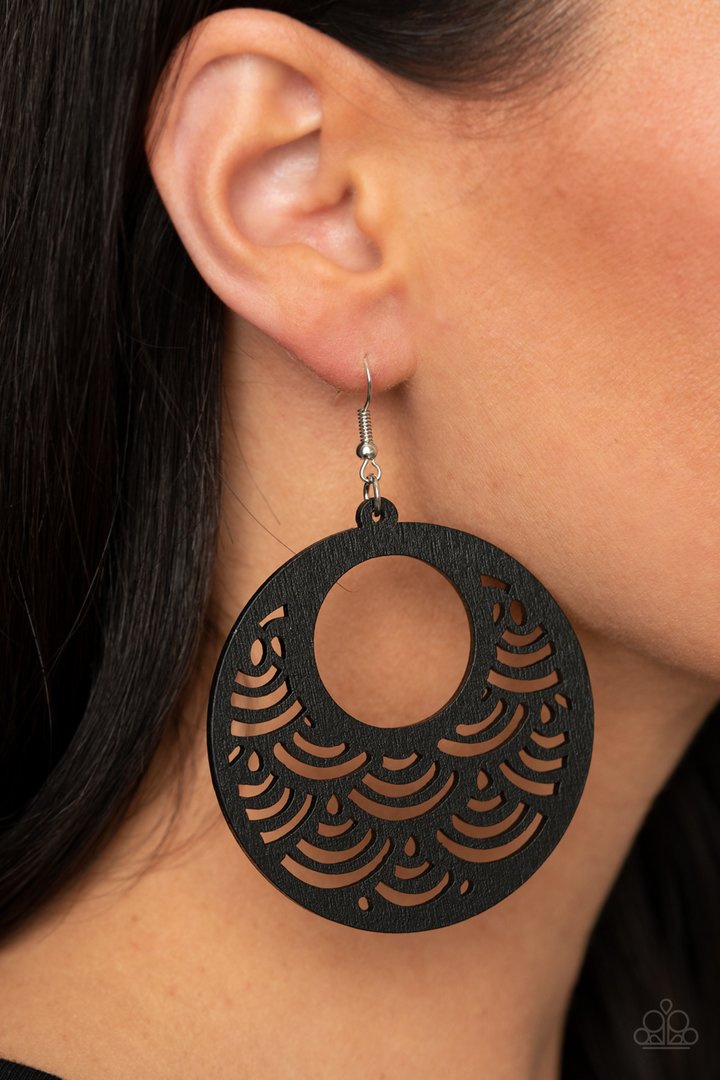 Paparazzi SEA Le Vie! - Black Earrings