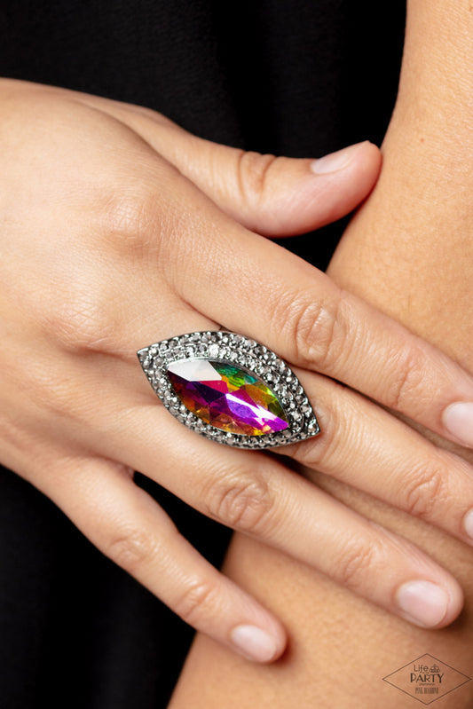 Paparazzi Jaw Dropping Dazzle - Multi Oil Spill Ring
