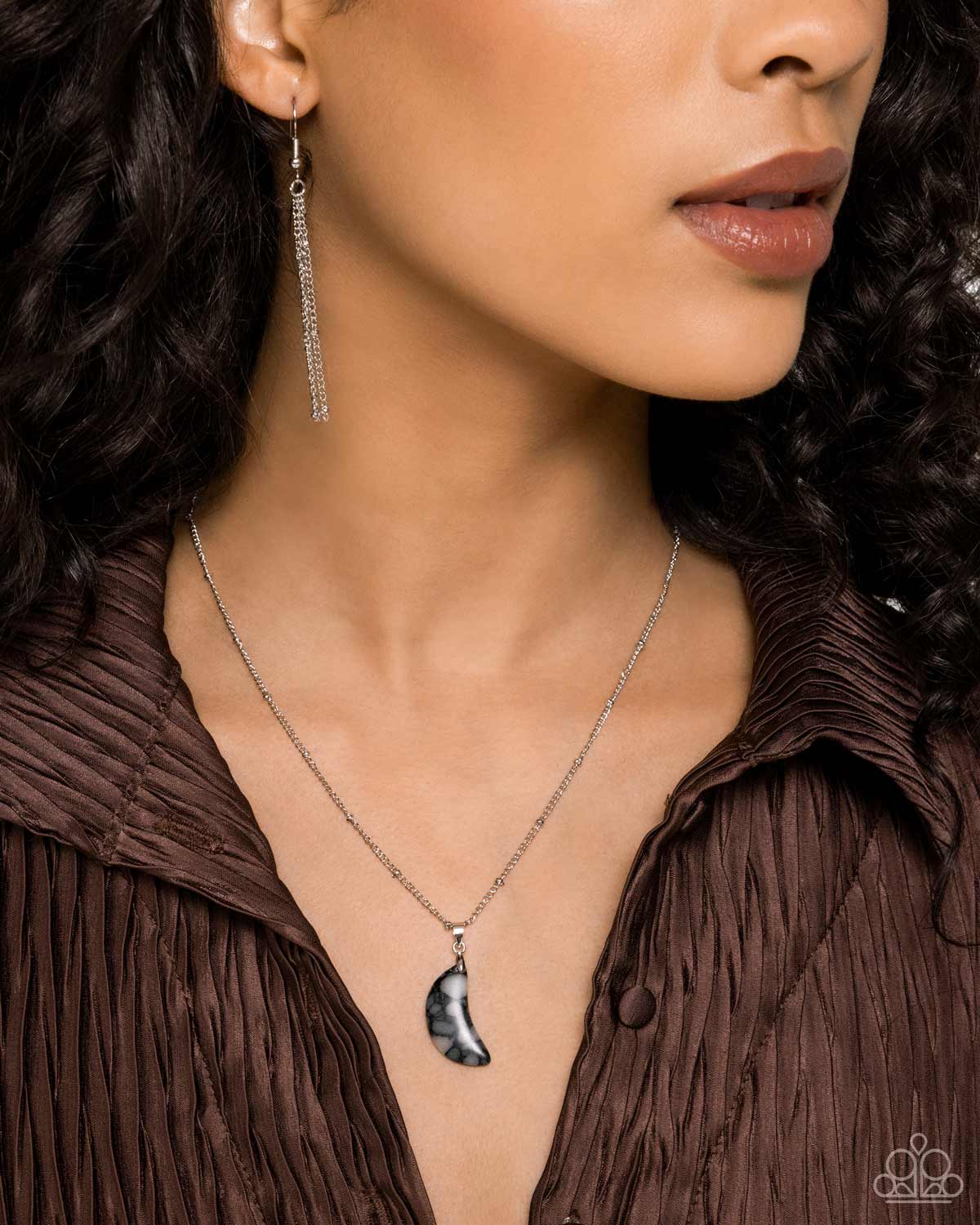 Paparazzi Lunar Lesson - Black Stone Moon Necklace
