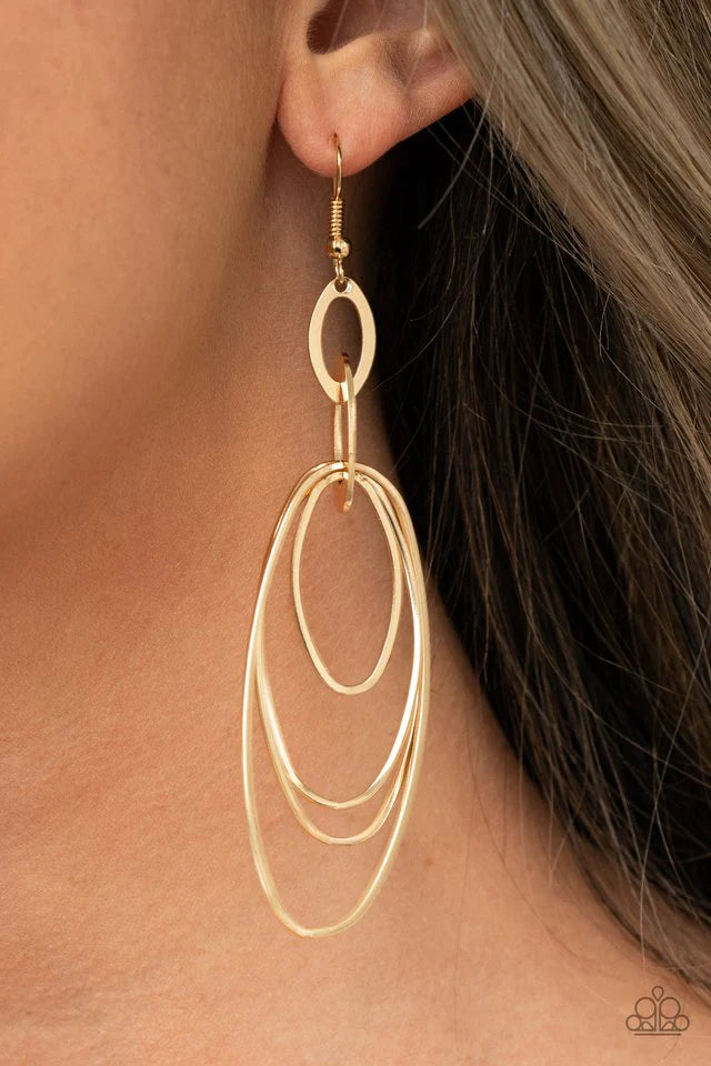 Paparazzi OVAL The Moon - Gold Earrings