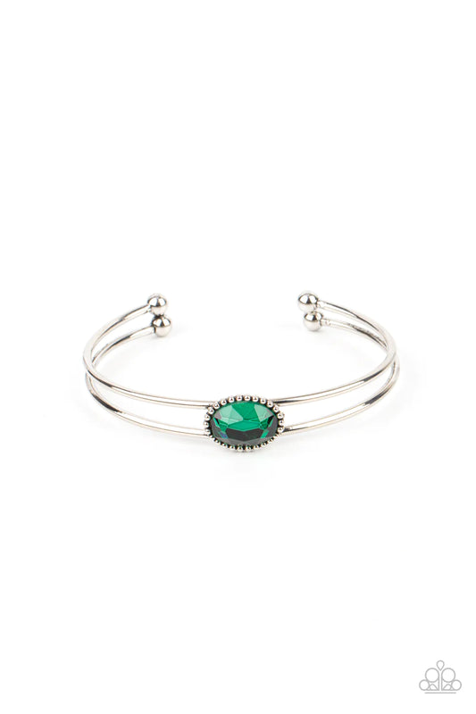 Paparazzi Magnificently Mesmerized - Green Bracelet