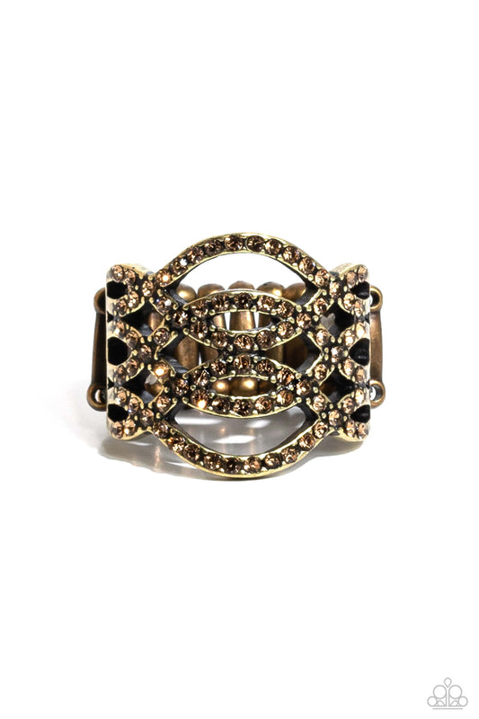 Paparazzi Interlocked Impression - Brass Ring