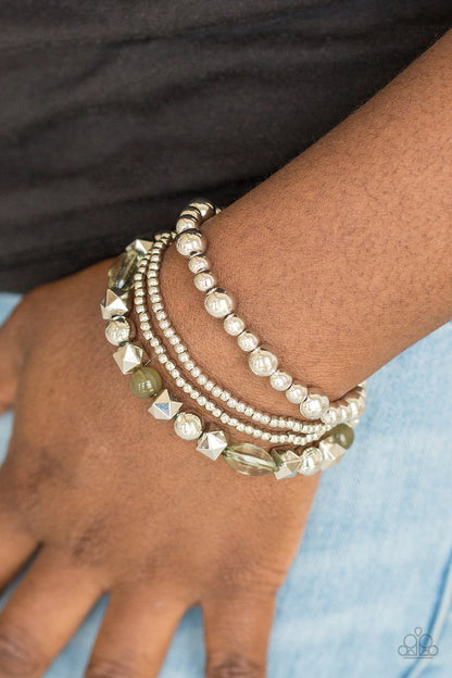 Paparazzi Babe-alicious - Green Bracelet