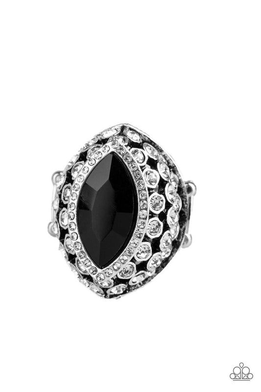 Paparazzi Royal Radiance - Black Ring