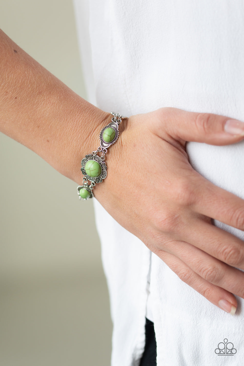 Paparazzi Serenely Southern - Green Bracelet