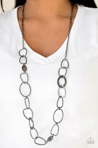 Paparazzi Metro Nouveau - Black Necklace