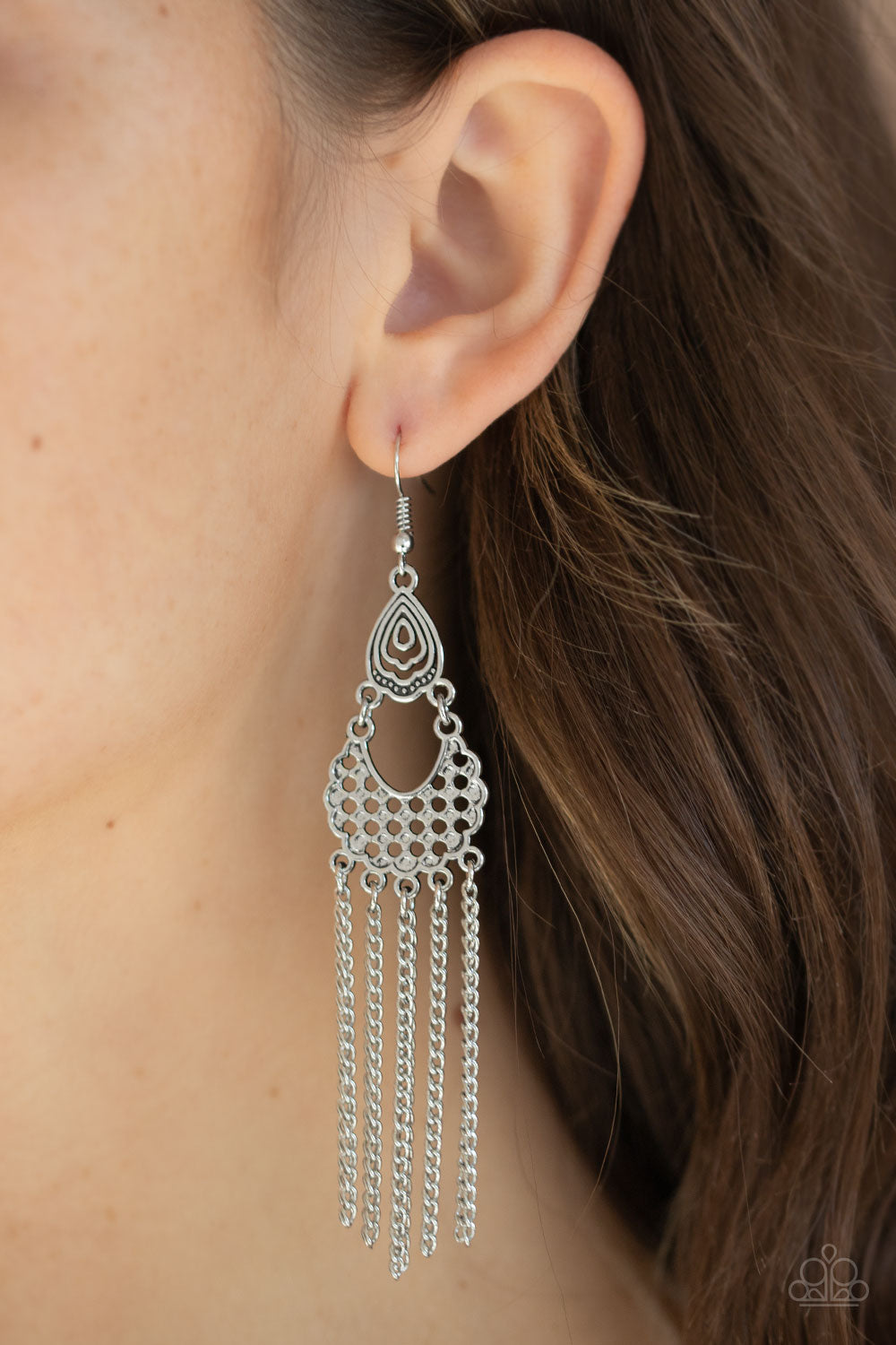 Paparazzi Insane Chain - Silver Earrings