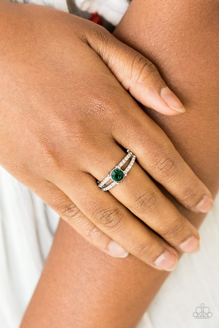 Paparazzi Dream Sparkle - Green Ring