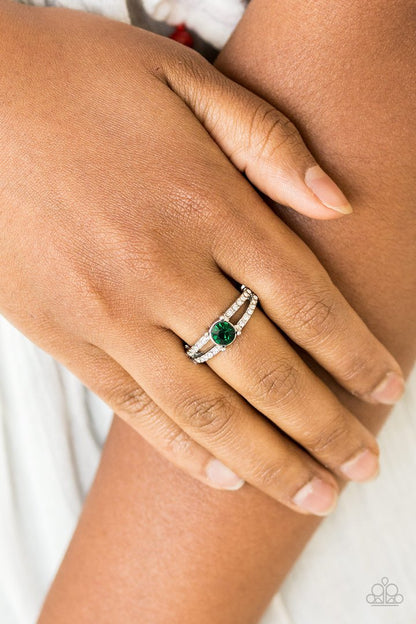 Paparazzi Dream Sparkle - Green Ring