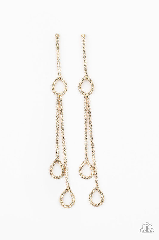 Paparazzi Chance Of Reign - Gold Earrings