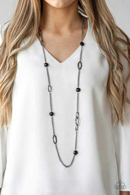 Paparazzi Duchess Dazzle - Black Necklace