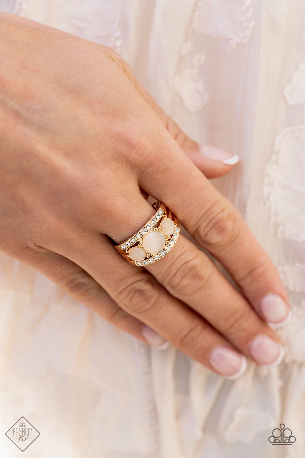 Paparazzi Majestically Mythic - Gold Ring