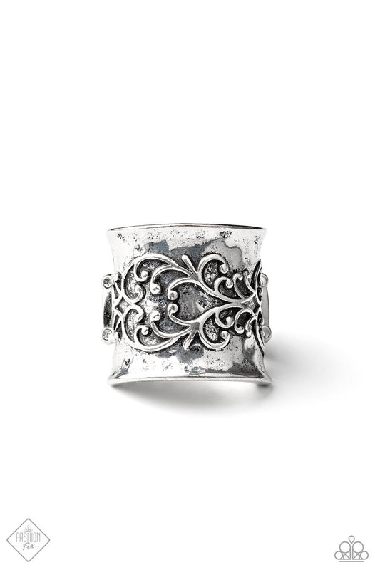 Paparazzi Me, Myself and IVY - Silver Ring