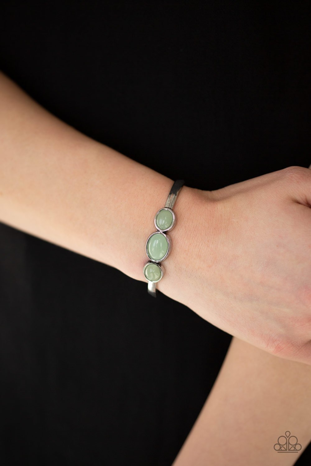 Paparazzi ROAM Rules - Green Bracelet