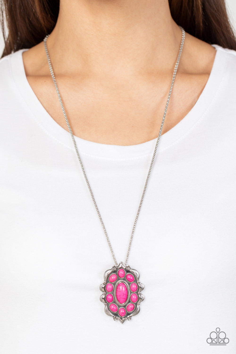 Paparazzi Mojave Medallion - Pink Necklace