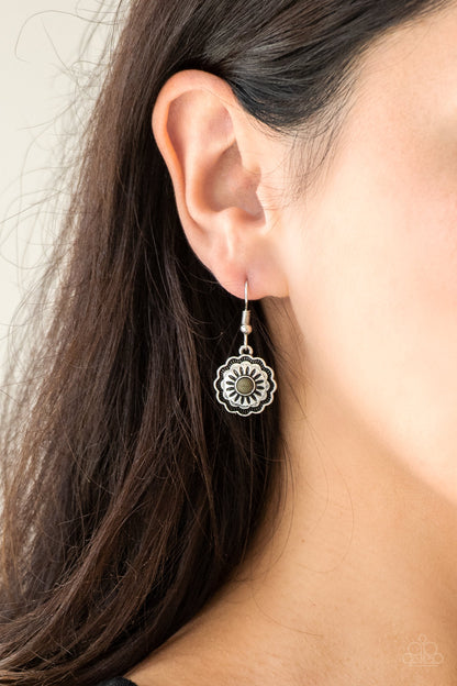 Paparazzi Badlands Buttercup - Green Earrings
