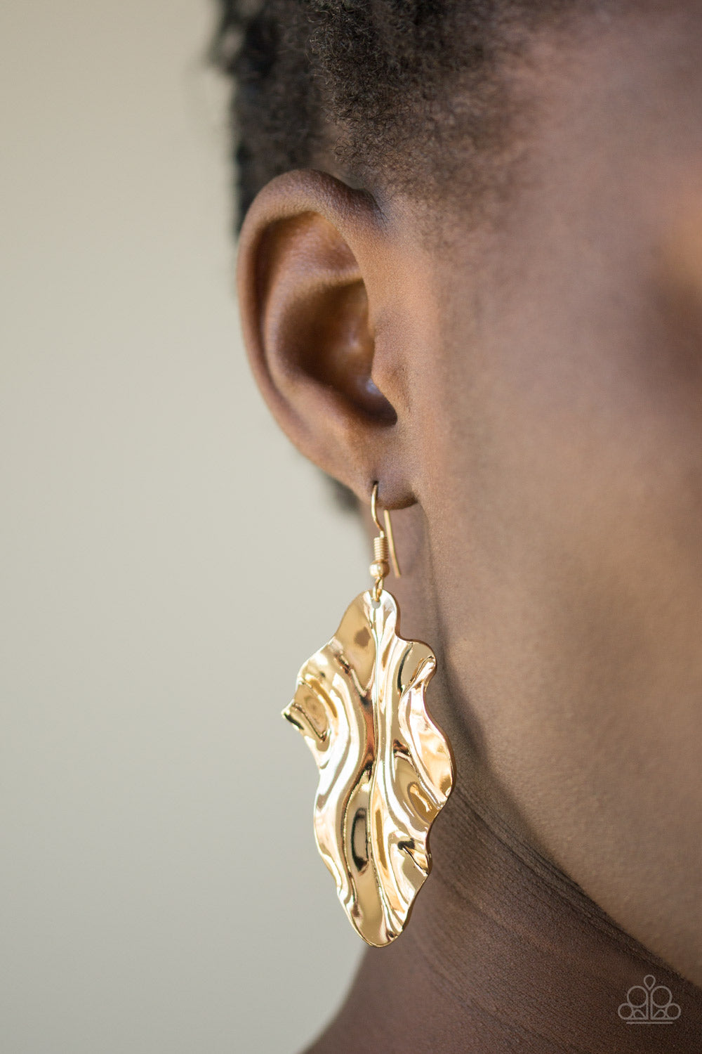 Paparazzi Fall Into Fall - Gold Earrings