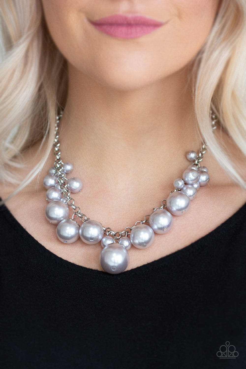 Paparazzi Broadway Belle - Silver Necklace