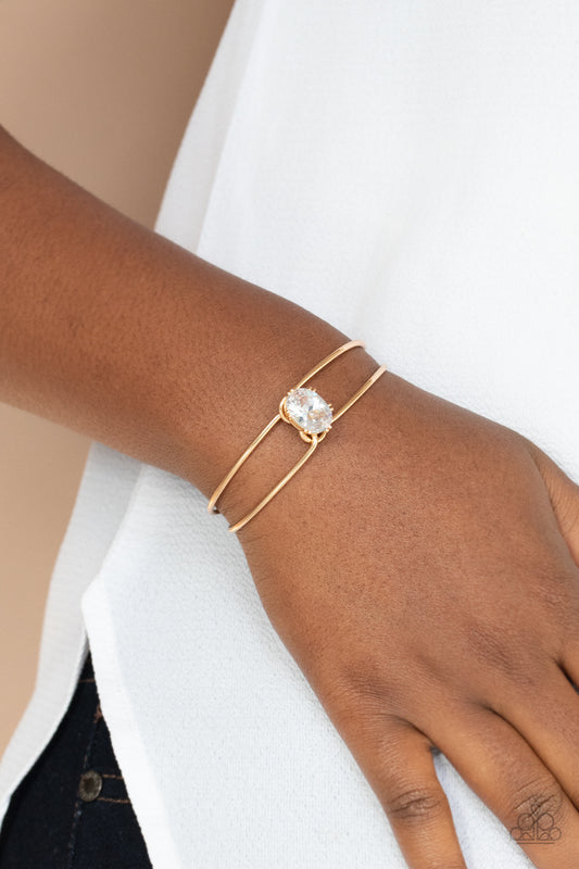 Paparazzi GLOW No Mercy - Gold Bracelet