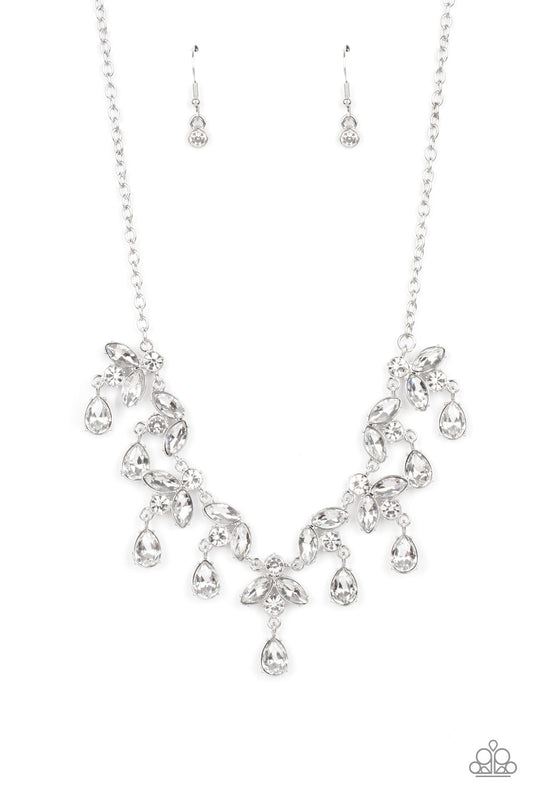 Paparazzi Vintage Royale - White Necklace