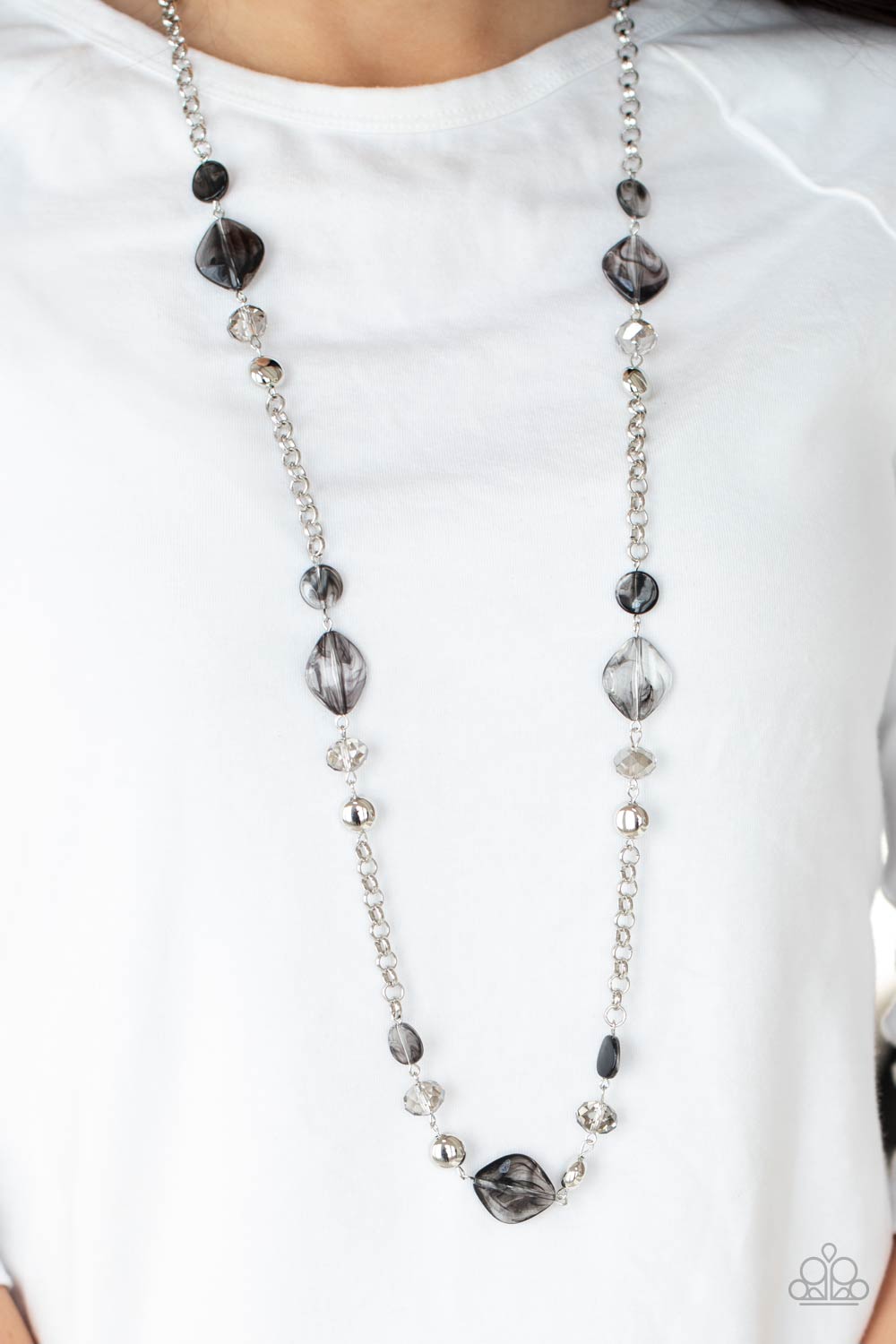 Paparazzi Light-Scattering Luminosity - Black Necklace