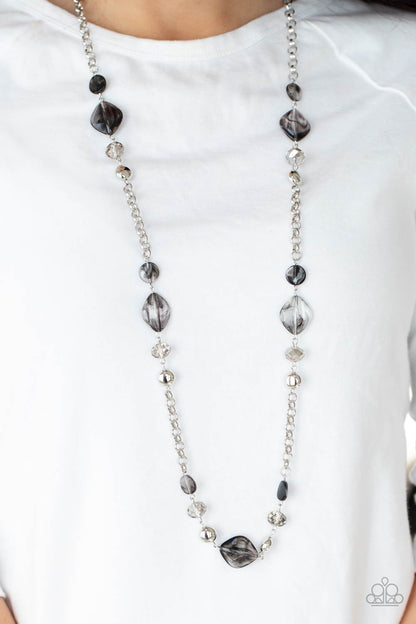 Paparazzi Light-Scattering Luminosity - Black Necklace