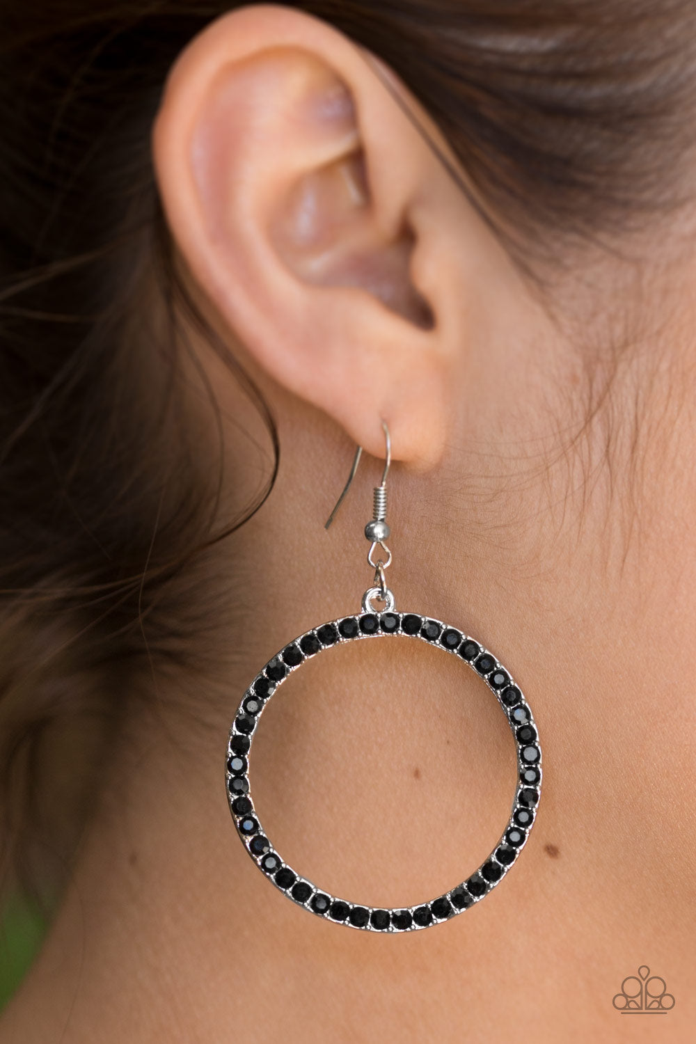 Paparazzi Stoppin Traffic - Black Earrings