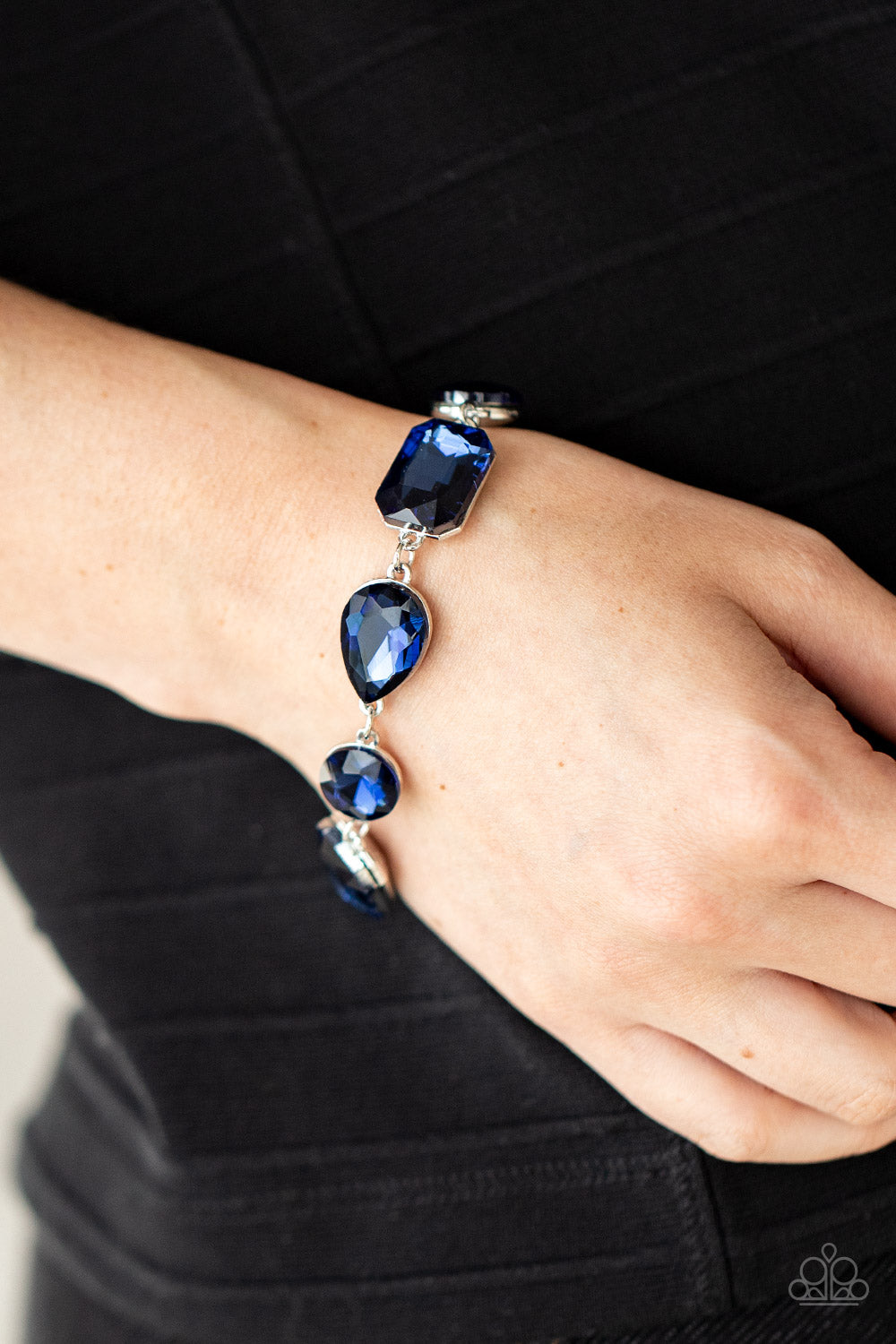 Paparazzi Cosmic Treasure Chest - Blue Bracelet