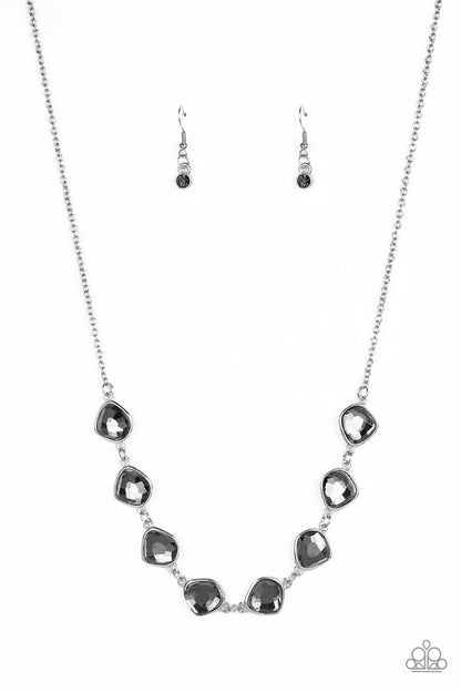 Paparazzi The Imperfectionist - Silver Necklace