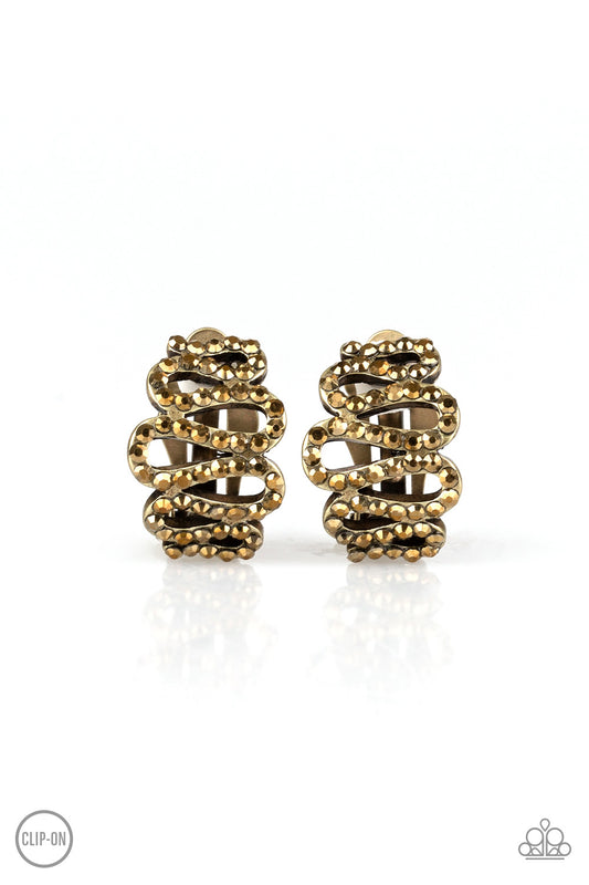 Paparazzi Idol Shine - Brass Clip On Earrings