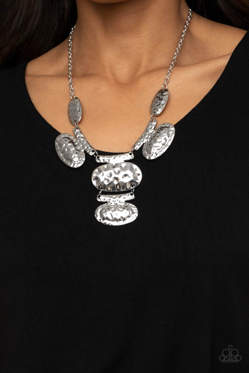 Paparazzi Gallery Relic - Silver Necklace