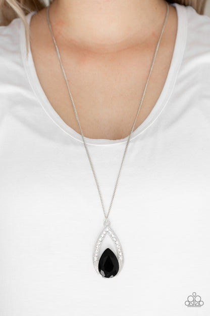 Paparazzi Notorious Noble - Black Necklace