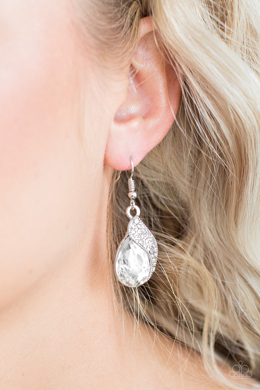 Paparazzi Easy Elegance - White Earrings